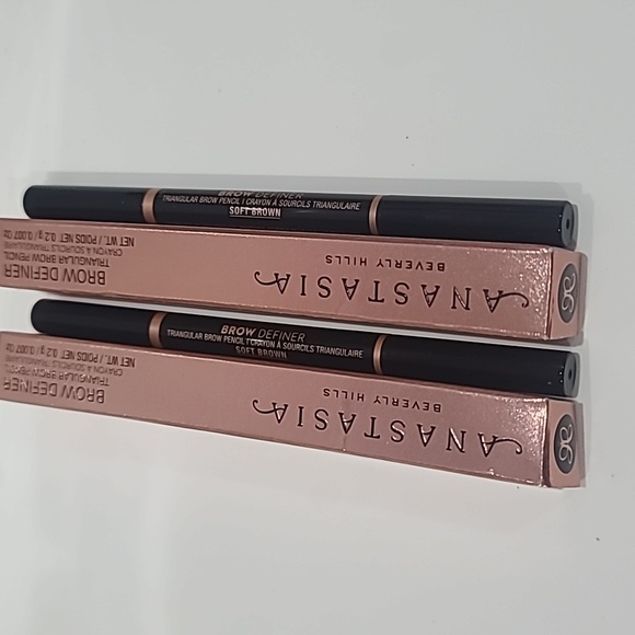 41% SALE 💛2 Anastasia SOFT BROWN Brow Definer Triangular Brow Pencils ✨BNIBs - Picture 14 of 15